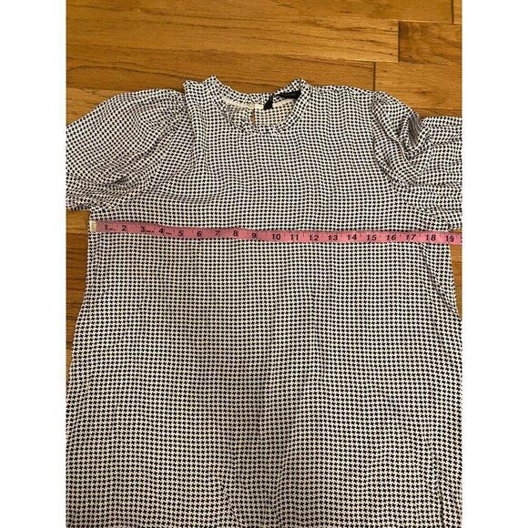 Zara Women's Black & White Houndstooth ruched Long-Sleeve Blouse size small - Picture 5 of 9